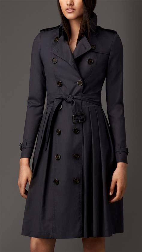 classic trench coat burberry|Burberry trench coat outlet.